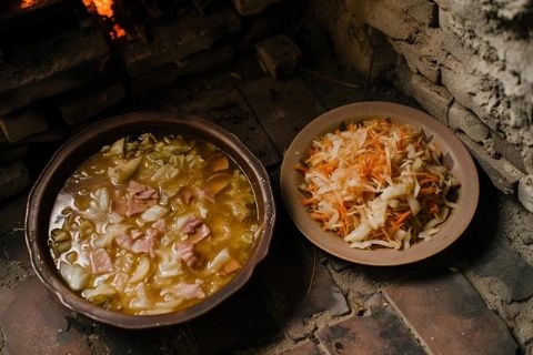 南北風(fēng)味大對(duì)決！探索南方細(xì)膩與北方豪邁的食文化之旅