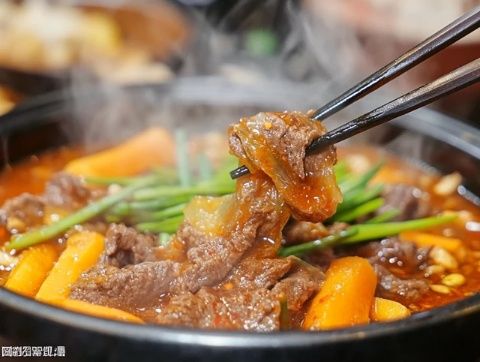 貴陽美食街青云市集(貴陽青云市集 本地人都愛去美食街～)