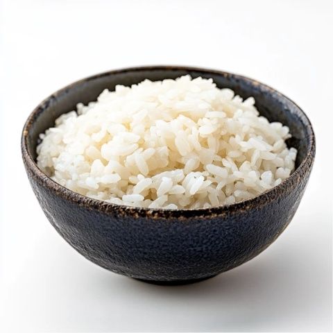 未來婆婆給我盛了一大碗飯，夾了許多菜，我：這飯量我能吃完？