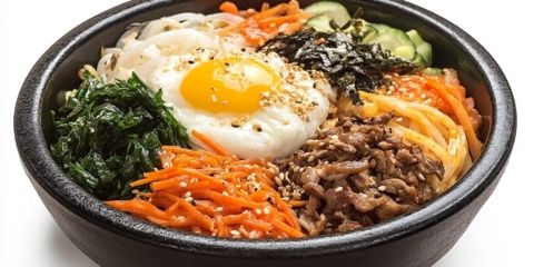 這個(gè)就是咱東北的午夜飯溜肥腸，這是一道只有東北人才能吃的美食