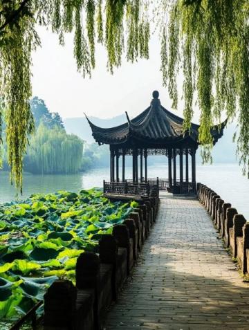 大家好，上次給你們見紹深圳梧桐山，今天我要向大家介紹的是中國南方的一座美麗湖泊—