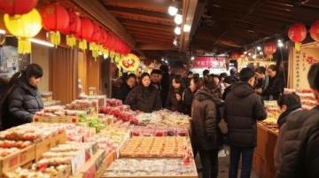 武漢市民的進口食品狂歡：陽邏港洋年貨大集，3萬市民共享國際味蕾盛宴
