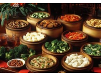 傳統(tǒng)美食尋求現(xiàn)代平衡點：中國烹飪協(xié)會發(fā)布中華傳統(tǒng)美食發(fā)展報告