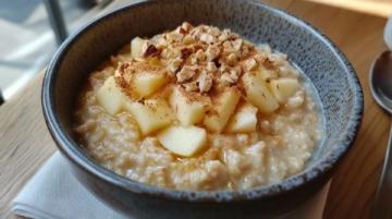 一道名叫“紅鱘八寶飯”的傳統(tǒng)美食, 在福建卻讀成兩種音代表兩種美食動物