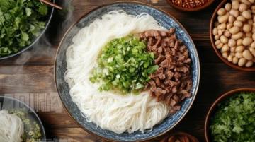 貴州黎平網紅米粉店：舌尖上的美味，9元牛肉粉狂賣2000碗
