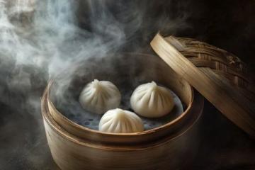 全聚德烤鴨與狗不理包子：傳統(tǒng)美食中的創(chuàng)新故事