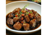 古法烹飪秘訣：清御廚經典五香燜豬蹄、廣式燒鵝、巧燉葫蘆條的做法