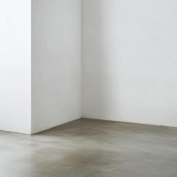 小王去售樓處買房意外認出一個熟悉的身影