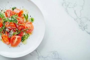 極簡廚房秘籍:用簡單食材做出米其林級料理