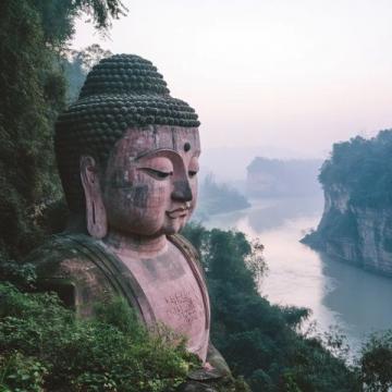 探索樂山網(wǎng)紅地：兩天深度游攻略