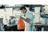 如何輕松成為廚房達人？熱門美食教程手把手教你烹飪技巧