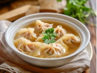 泰州牛牛生煎秘制食譜：肉餡豐盈，湯汁濃郁制作教程