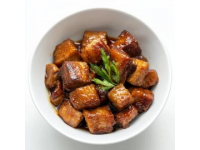 醬香豬蹄零失敗食譜：簡單易學，新手快速學會做香糯美味佳肴