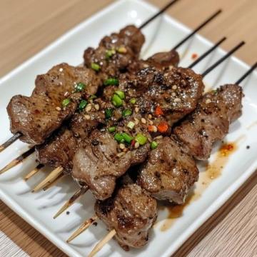 河南特色美食：烙饃卷羊肉串
