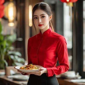 曹云金開封演出后嘗鮮當地美食，滿載滿足感與感激之情