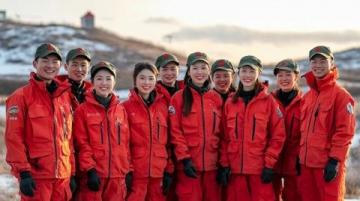 郴州王仙小學登山蘇仙嶺：探索文化傳承共筑冠軍夢