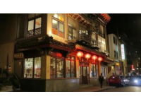 南洪街的小酒館很有名