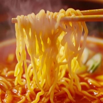 深圳無人面館48秒速煮面條引領未來餐飲新潮流