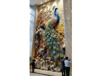 昨日春游省博：邂逅十米高孔雀奇觀