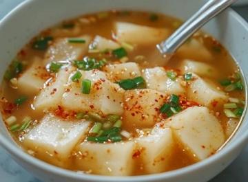 梭子蟹年糕湯(美食湯年糕)