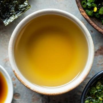 10分鐘速成早餐：洋哥家常疙瘩湯做法詳解