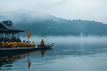 醉美松湖煙雨中，等你來一場說走就走的旅行