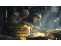 川渝辣妹挑戰(zhàn)京城豆汁：嘗一口便露痛苦表情引圍觀大爺爆笑