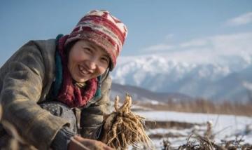 云南德宏州隴川縣阿昌族地區美食之旅