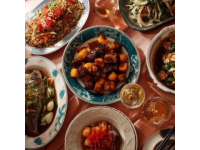 南寧作為廣西的首府，美食文化豐富多樣，尤其以酸辣鮮香、風(fēng)味獨(dú)特的小吃聞名