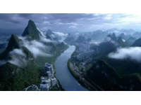 家鄉(xiāng)蕪湖的影響,蕪湖位于長江中下游南岸的一座美麗璀璨的明珠，譽為江城明珠