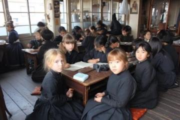 健康知識進校園"活動在牧牛嶺社區(qū)小學(xué)舉行