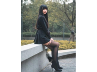 廣州女子誤踩油門撞塌祠堂，賠償爭議引發(fā)網友熱議