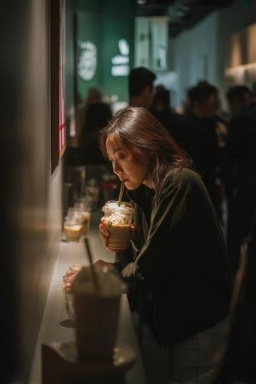 當代年輕人：活著全靠外賣續(xù)命，超1億人不按時吃飯成常態(tài)？