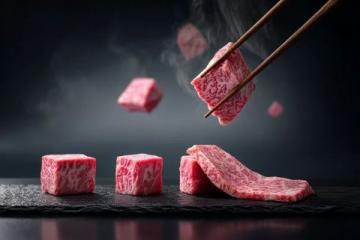 昆明必嘗的網紅牛肉干鍋:從選材到制作全過程揭秘