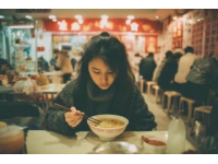 汕頭一直以來就有著海濱鄒魯、美食之鄉(xiāng)之美稱，我們這次來本來就是奔著美食來的