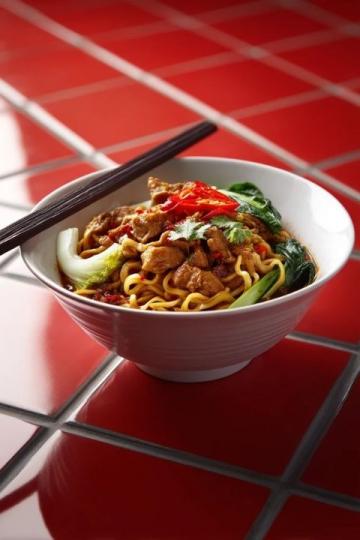 陜西永壽攪團(tuán)——水圍城與捂臉捂臉的美食之旅,傳統(tǒng)手藝與創(chuàng)新味道的完美結(jié)合