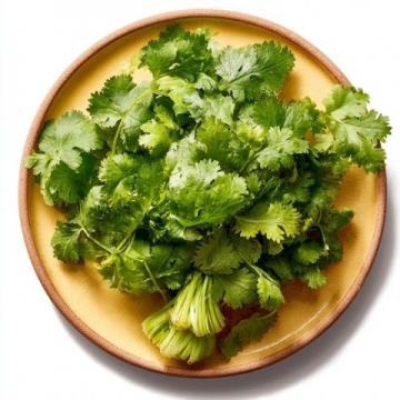 炒菜時摘下來的芹菜葉子大家不要再扔了,做蒸菜吃不僅能當(dāng)主食