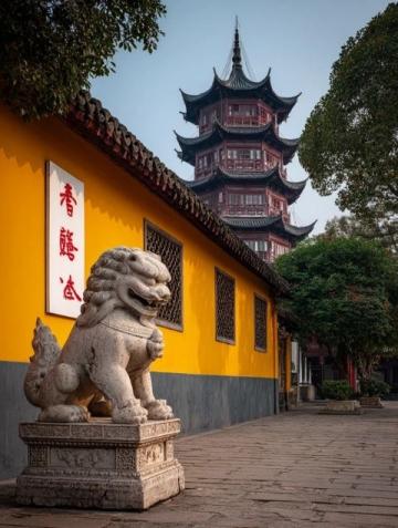 乘坐大巴,從大同出發,前往運城的鸛雀樓、永樂宮等名勝古跡。