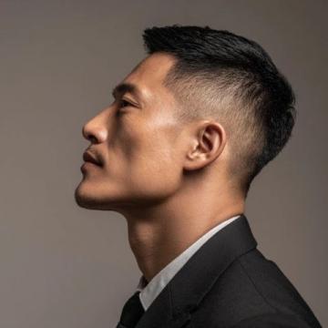 吳彥祖開設(shè)英語課引發(fā)爭議：明星效應(yīng)與知識付費難題