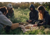 一場說走就走的春日野餐之旅：與好友共赴山巔之約