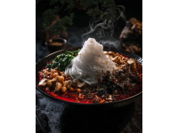 揚(yáng)州人體驗(yàn)河南地道小吃粉漿面滋味