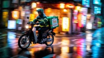 風雨無阻的外賣小哥：背后的辛酸與堅持
