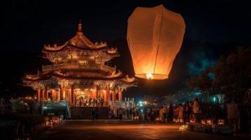 濰坊龍年春節(jié)廟會(huì)亮點(diǎn)紛呈：煙花秀、花燈展、特色美食齊登場