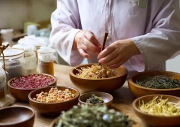 探尋云南風情:滇味美食坊里的地道小吃
