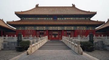 探尋臨汾的歷史與自然奇觀，體驗華夏文明的源遠流長。