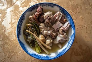 中國各地特色吃雞方式大盤點：從東北小雞燉蘑菇到四川口水雞