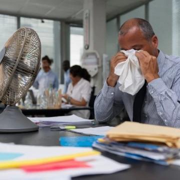 高溫來襲：防暑降溫小貼士，守護健康每一天