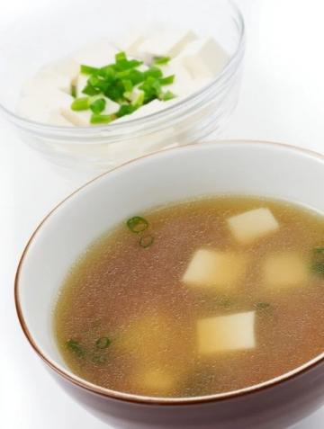 細水長流：家常白菜豆腐三鮮湯，老少咸宜的清補佳肴！