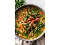 滋補雞湯做法分享，簡單幾步get√，孩子常喝身體好！