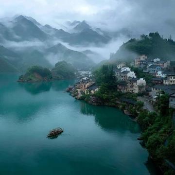 假日出游必看!去重慶金佛山,徒步、耍水、泡溫泉,戶外運(yùn)動(dòng),超級(jí)治愈